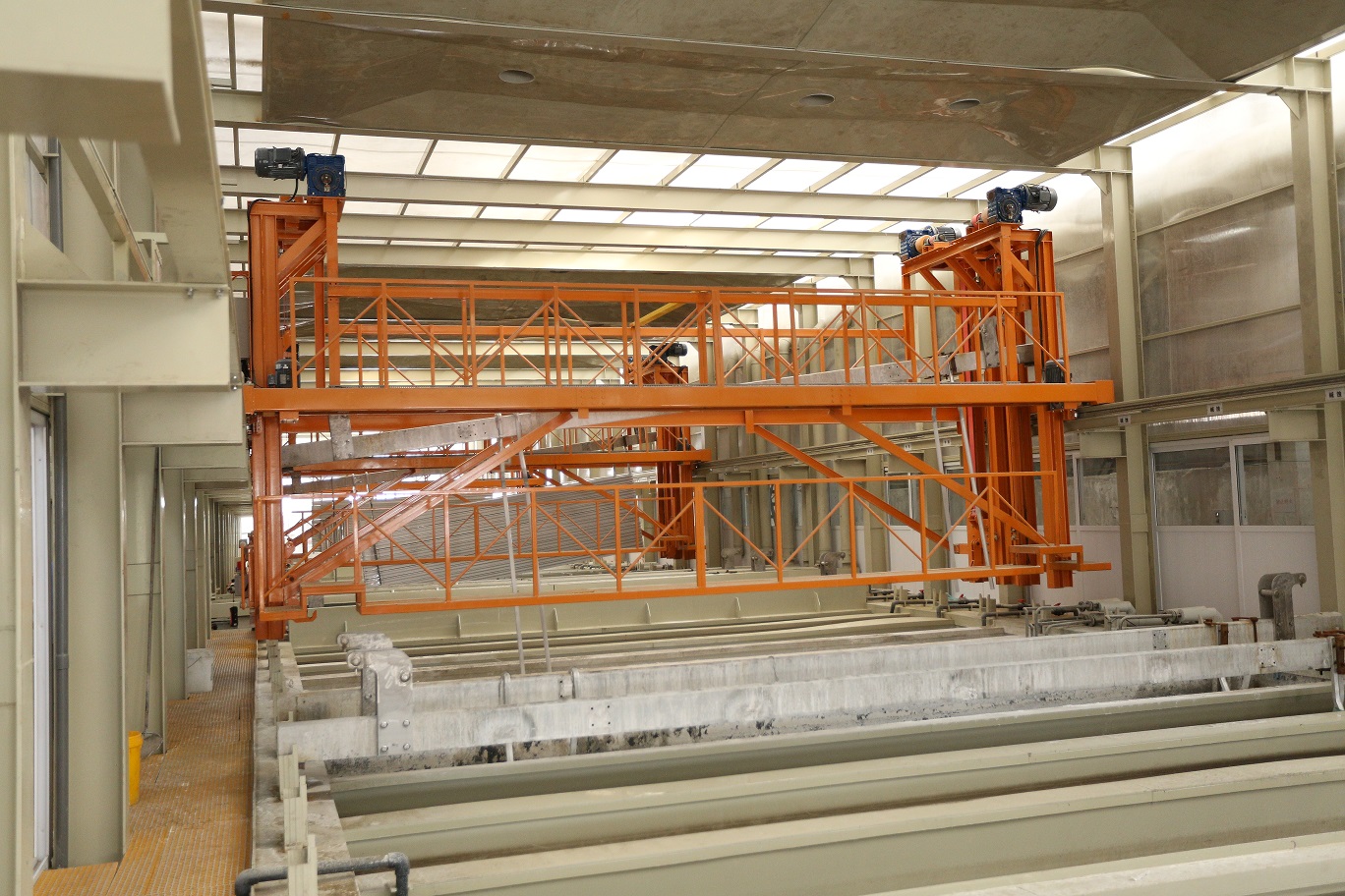 自動(dòng)掛鍍線